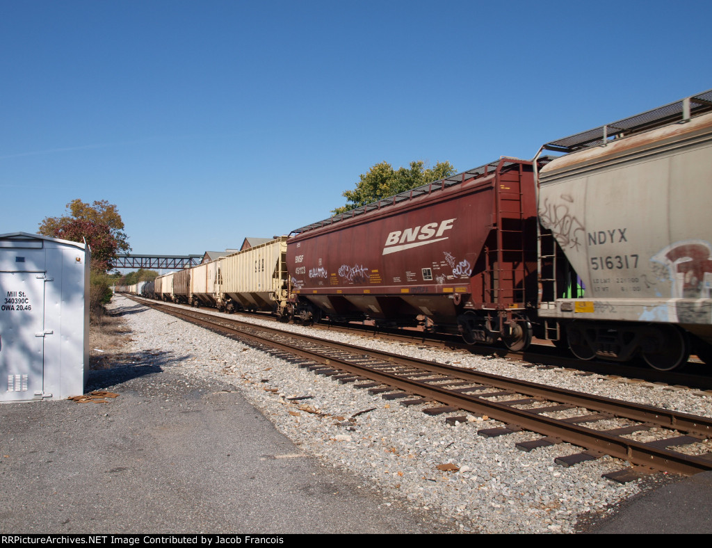 BNSF 451123